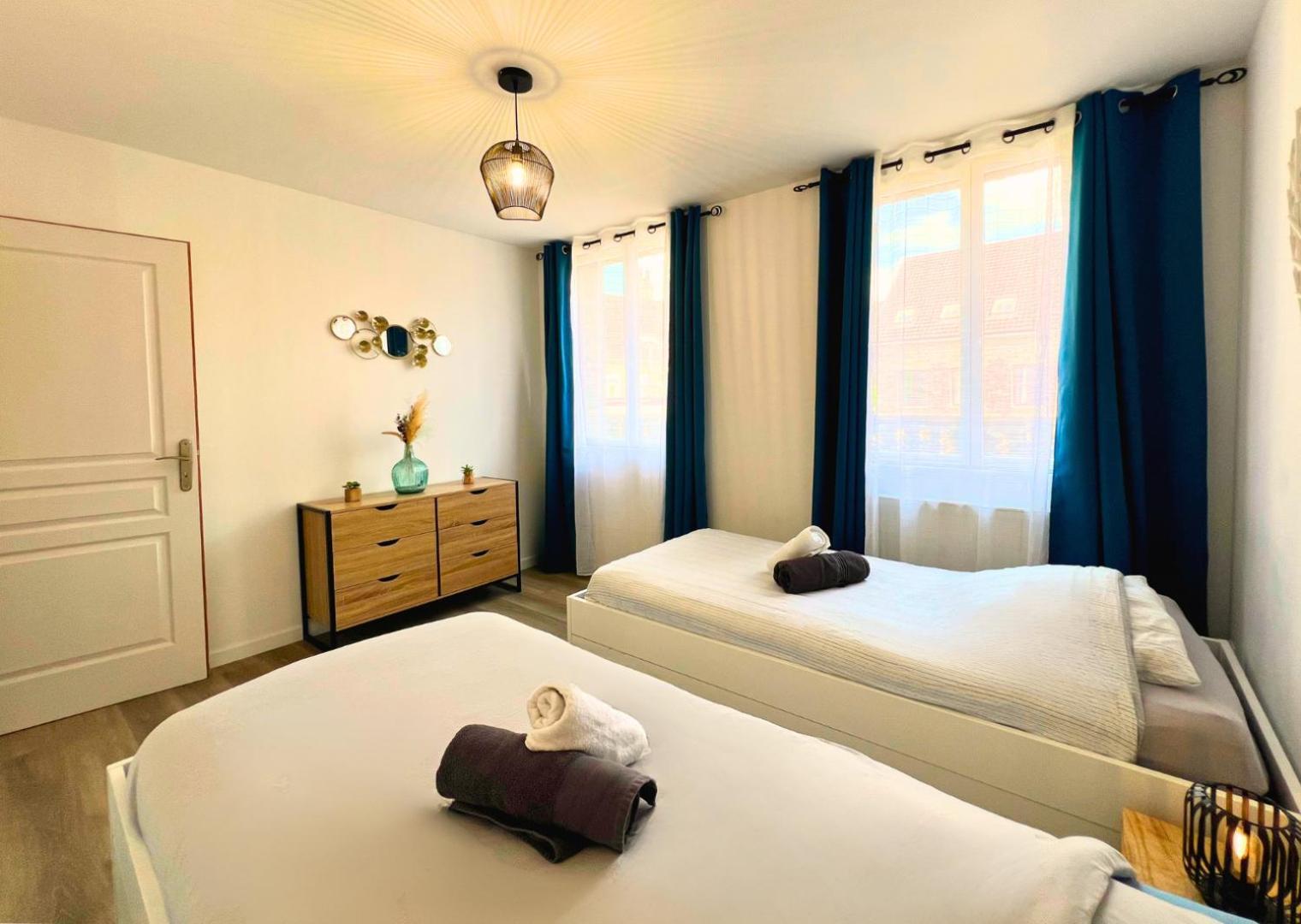 Le Spacieux A Saint-Omer - 2 Chambres, Centre Et Gare A Pied, Parking Gratuit Luaran gambar